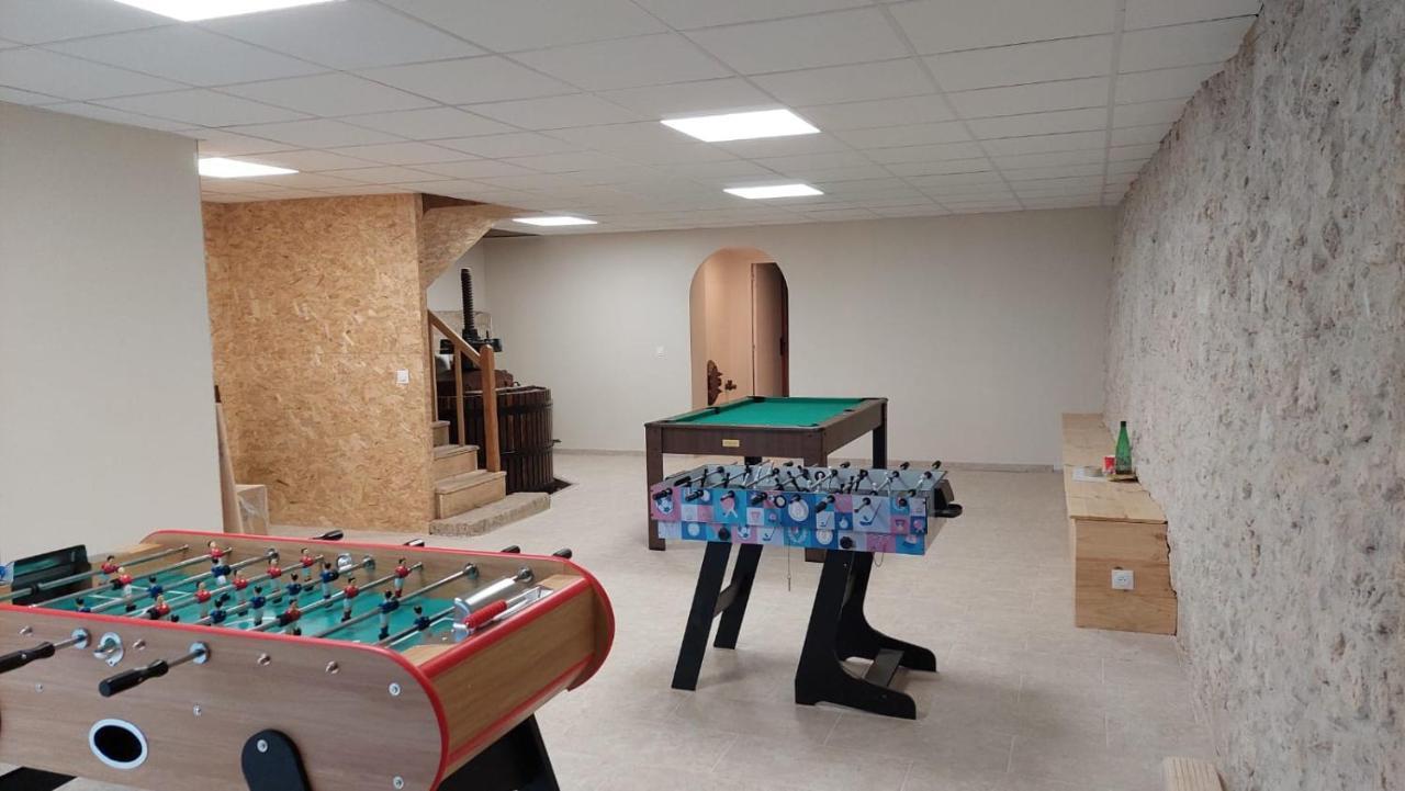 Maison De Campagne, Bord De Lac, Piscine, Billard 11 Per Plieux Экстерьер фото