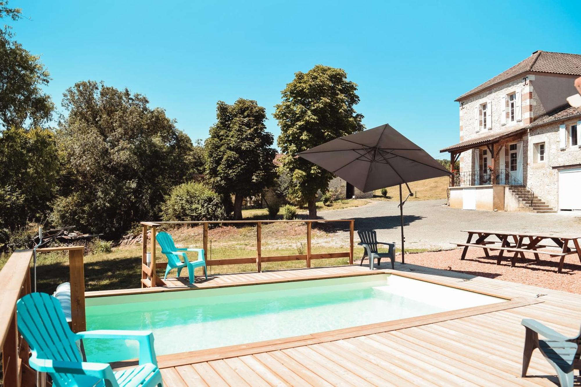 Maison De Campagne, Bord De Lac, Piscine, Billard 11 Per Plieux Номер фото